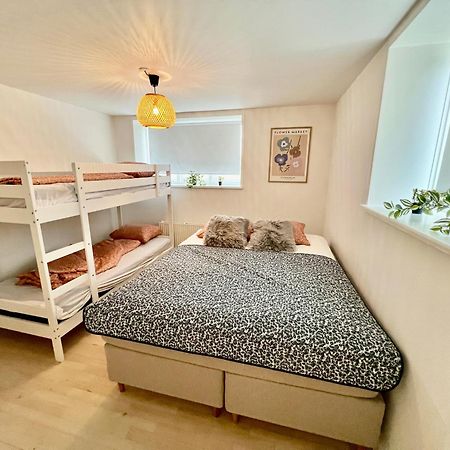 5 Minute Walk To Lego House - 50M2 Apartment With Garden / A Unit Billund Bagian luar foto