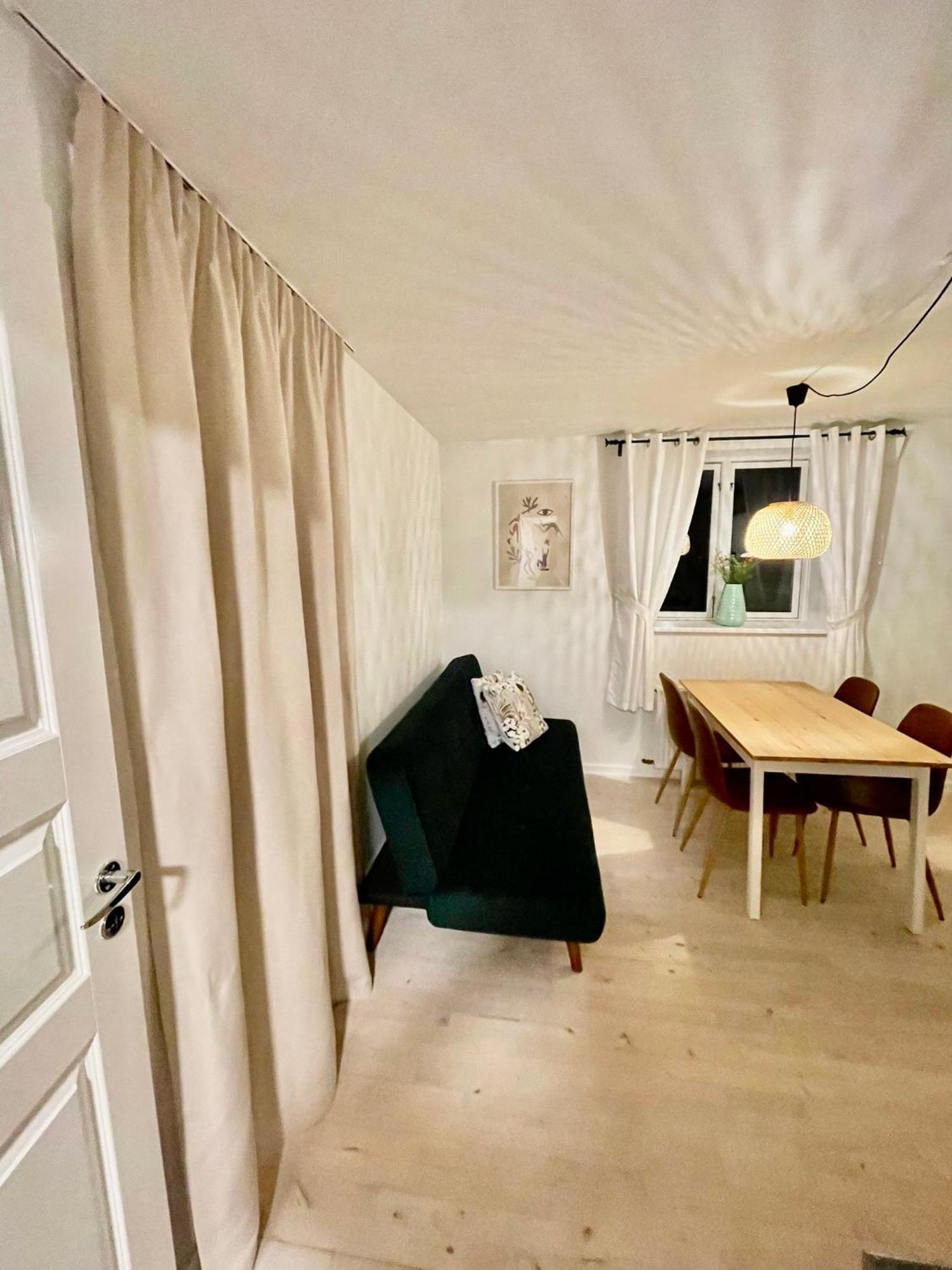 5 Minute Walk To Lego House - 50M2 Apartment With Garden / A Unit Billund Bagian luar foto